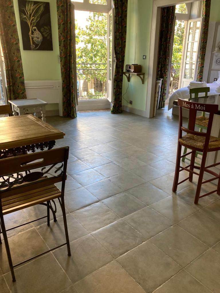 Mes A Moi In Pezenas - Appartements De Charme - Baignoire Balneo Zewnętrze zdjęcie