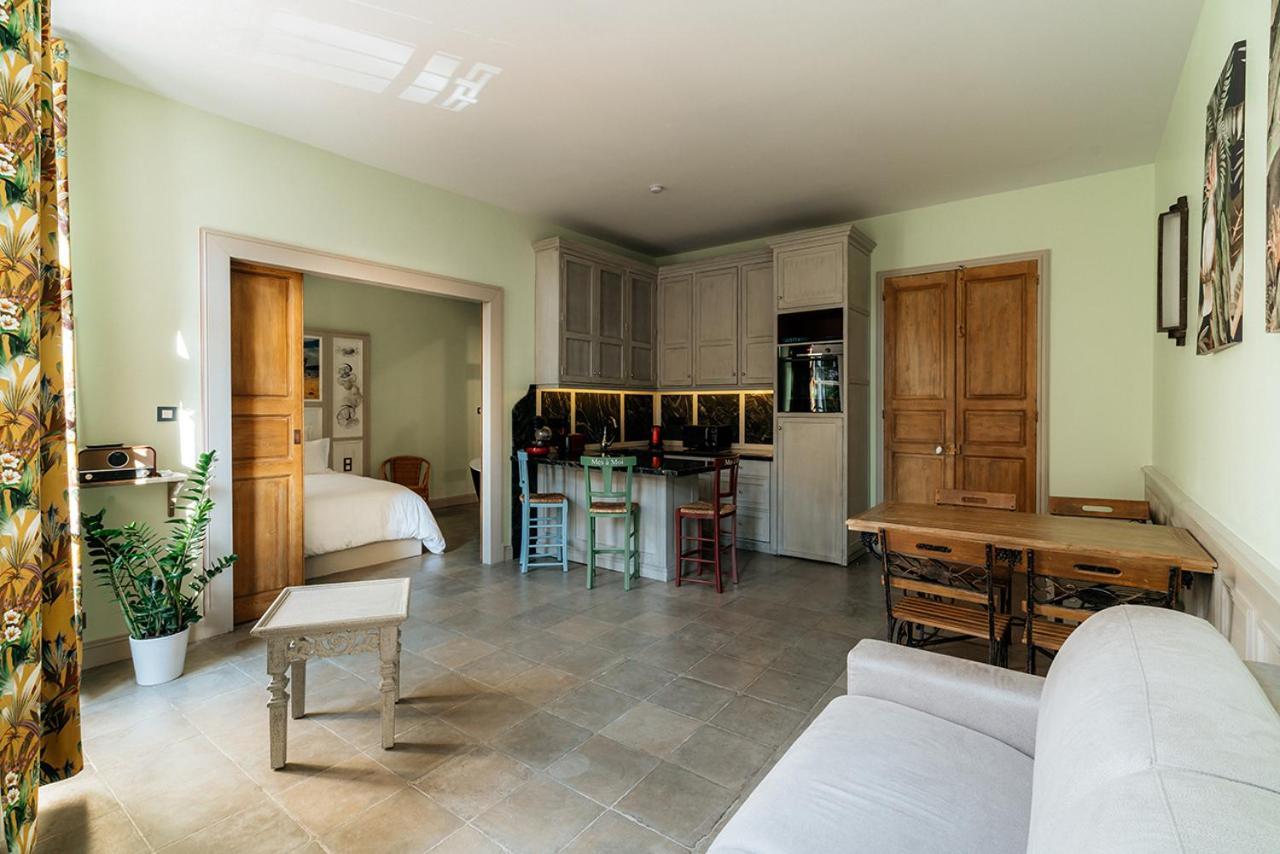 Mes A Moi In Pezenas - Appartements De Charme - Baignoire Balneo Zewnętrze zdjęcie